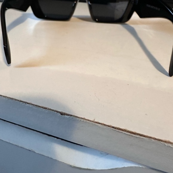 Prada designer sunglasses - Picture 3 of 4